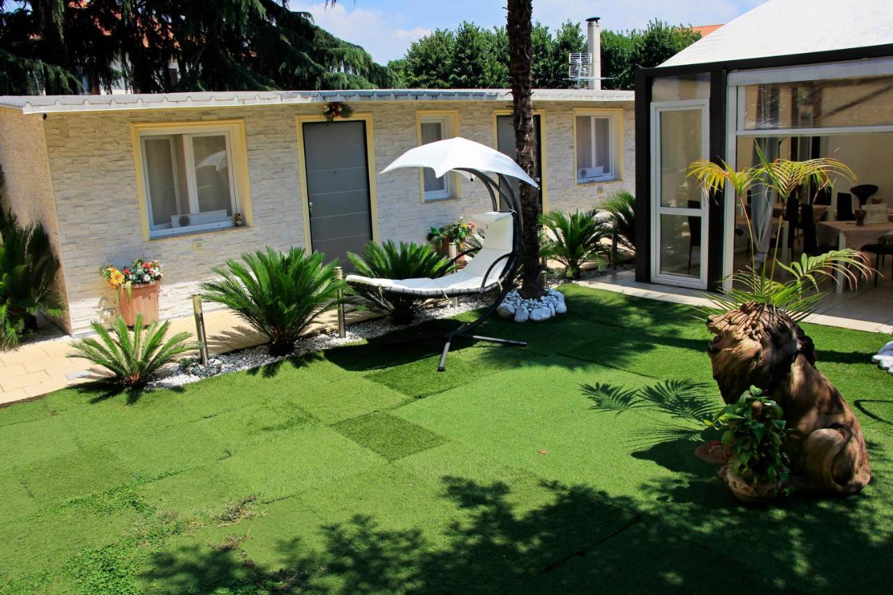 Exclusive Passion Bed & Breakfast Ро Екстериор снимка