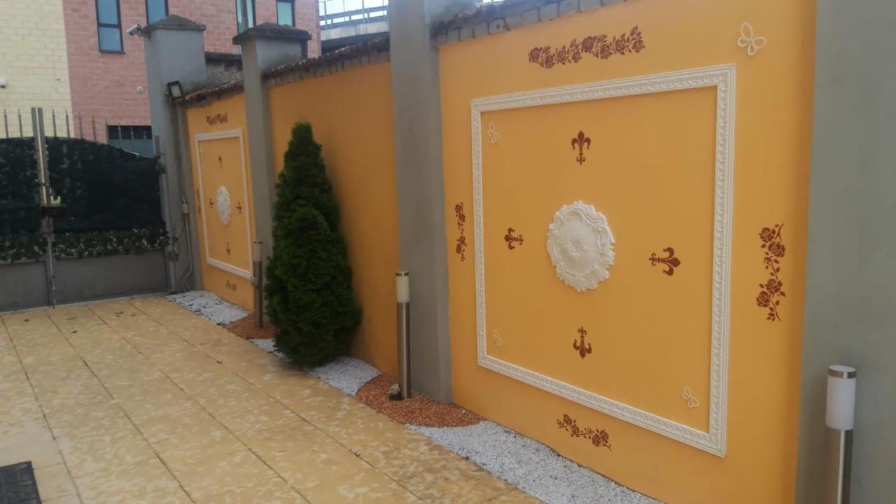 Exclusive Passion Bed & Breakfast Ро Екстериор снимка
